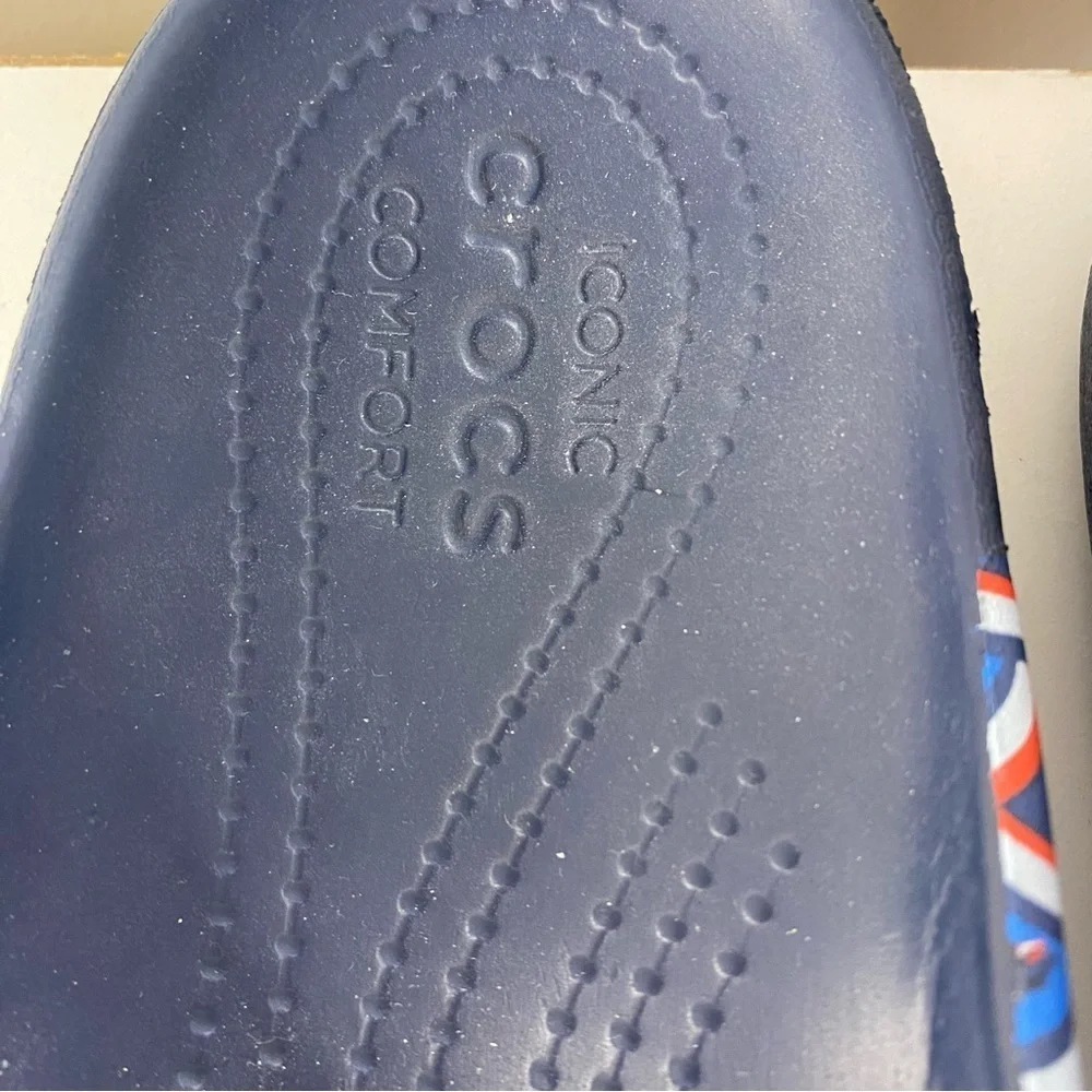 Women’s Crocs Kadee Blue Red Patterned Flip Flops Thongs Sanals Summer Comfort 9